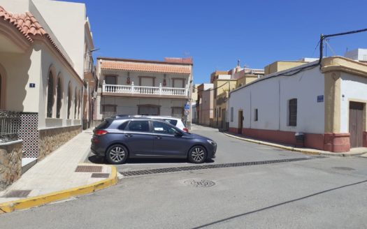 Venta de casa en Pechina.