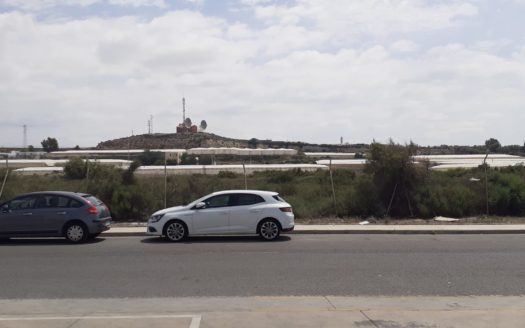 Venta de Nave en Almería