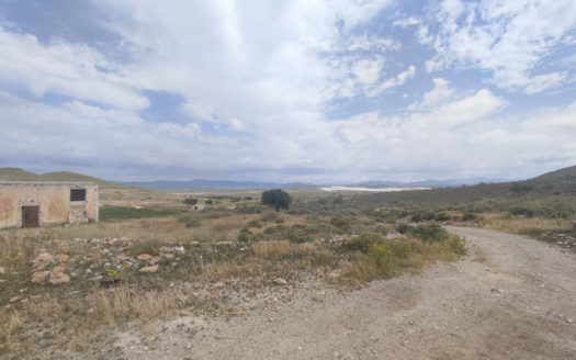 Venta de Finca Rústica en Fernán Pérez