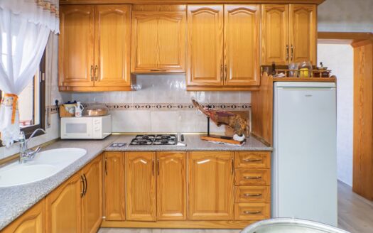 Venta de Casa de Planta Baja con Parcela en Pechina