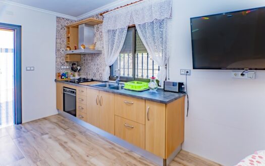 Venta de Casa de Planta Baja con Parcela en Pechina