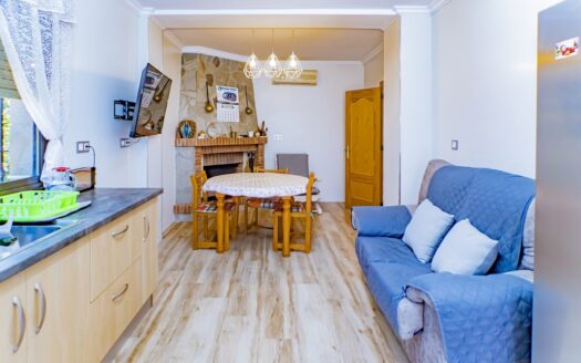 Venta de Casa de Planta Baja con Parcela en Pechina