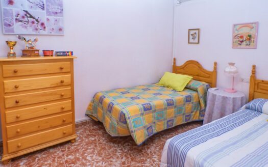 Venta de Casa de Planta Baja con Parcela en Pechina