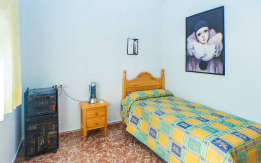 Venta de Casa de Planta Baja con Parcela en Pechina