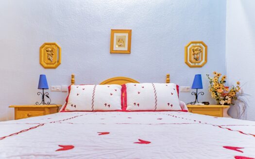 Venta de Casa de Planta Baja con Parcela en Pechina