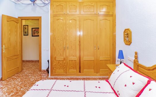 Venta de Casa de Planta Baja con Parcela en Pechina