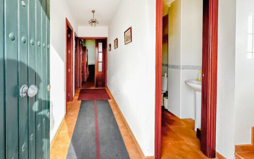 Venta de casa adosada en Sierra Norte de Sevilla.