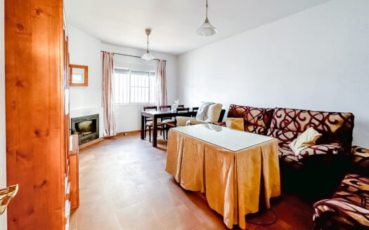 Venta de casa adosada en Sierra Norte de Sevilla.