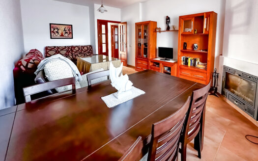 Venta de casa adosada en Sierra Norte de Sevilla.