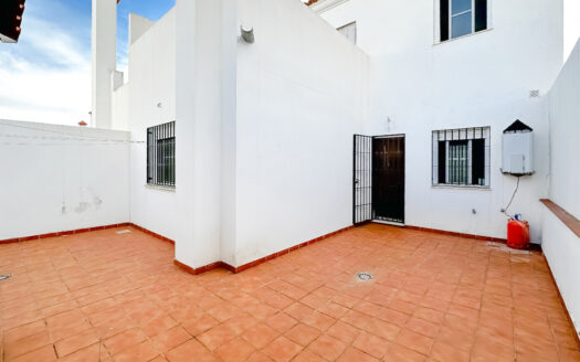 Venta de casa adosada en Sierra Norte de Sevilla.