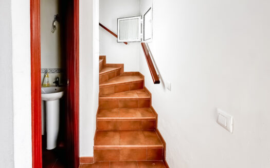 Venta de casa adosada en Sierra Norte de Sevilla.