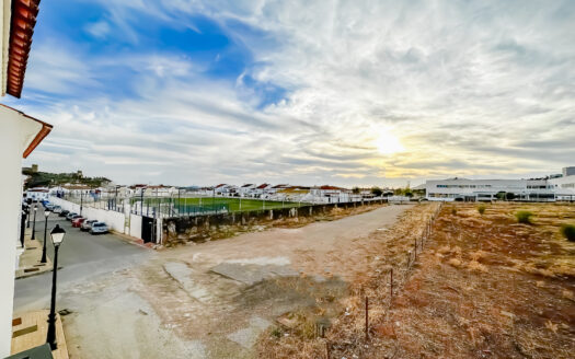 Venta de casa adosada en Sierra Norte de Sevilla.
