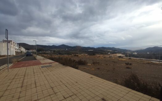 Venta de Parcela urbana con vistas a Sierra Nevada en Gérgal.