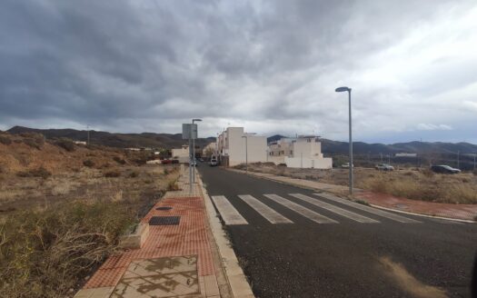 Venta de Parcela urbana con vistas a Sierra Nevada en Gérgal.