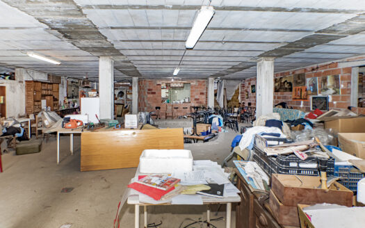 Venta de Casa Con Parcela en Torre del Campo.