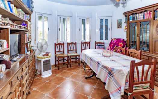 Venta de Casa Con Parcela en Torre del Campo.