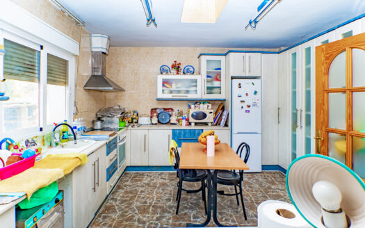 Venta de Casa Con Parcela en Torre del Campo.