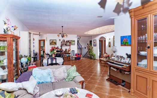 Venta de Casa Con Parcela en Torre del Campo.