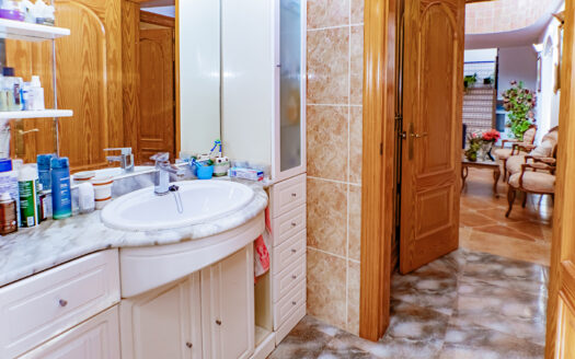 Venta de Casa Con Parcela en Torre del Campo.