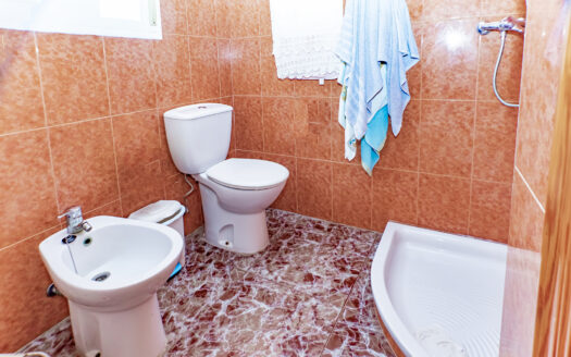 Venta de Casa Con Parcela en Torre del Campo.