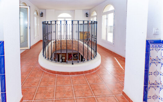 Venta de Casa Con Parcela en Torre del Campo.