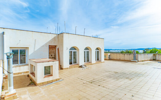 Venta de Casa Con Parcela en Torre del Campo.