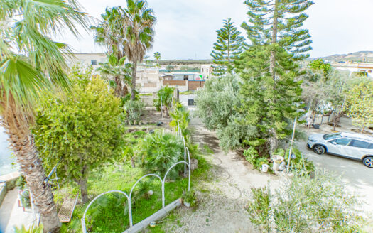 Venta de Casa Con Parcela en Torre del Campo.