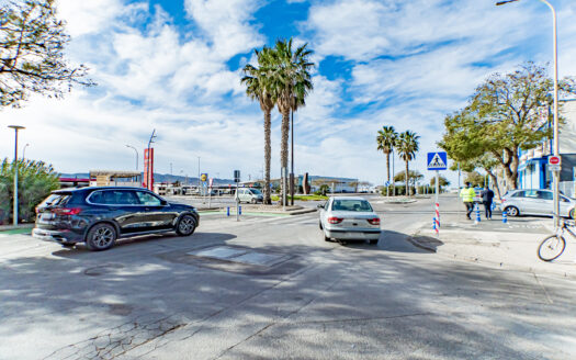 Venta o Traspaso de Taller en pleno funcionamiento en Campohermoso.