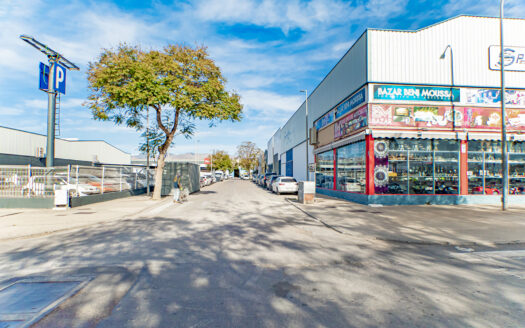 Venta o Traspaso de Taller en pleno funcionamiento en Campohermoso.