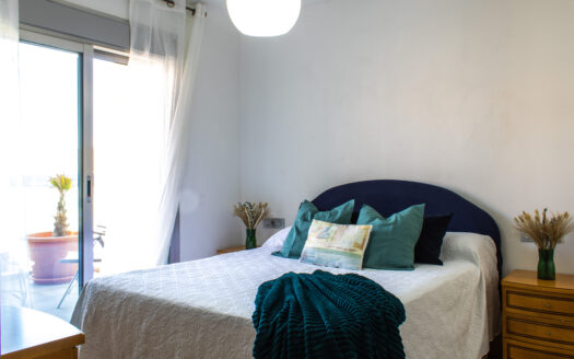 Venta de Dúplex con Garaje y Solarium en Sector Exclusivo de Almería