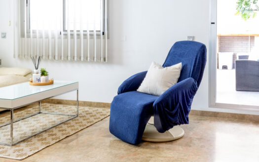 Venta de Dúplex con Garaje y Solarium en Sector Exclusivo de Almería