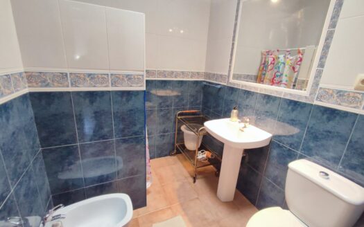 Venta de dos casas por una en Fernán Pérez con parcela en producción!