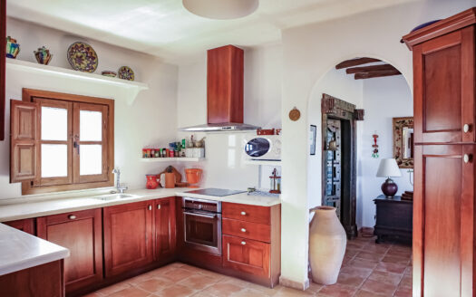 ¡Venta de Espectacular Chalet en Agua Amarga!