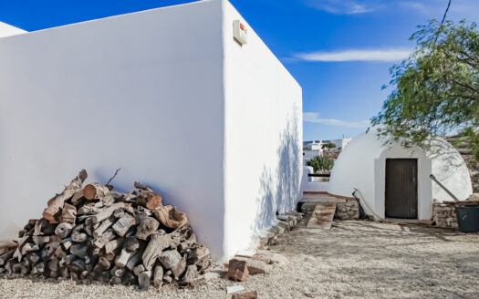 ¡Venta de Espectacular Chalet en Agua Amarga!