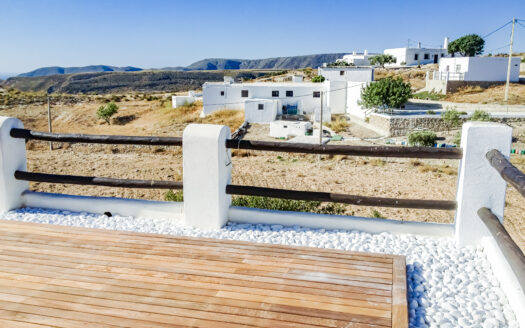 ¡Venta de Espectacular Chalet en Agua Amarga!