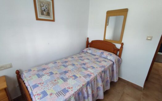 Venta de dos casas por una en Fernán Pérez con parcela en producción!